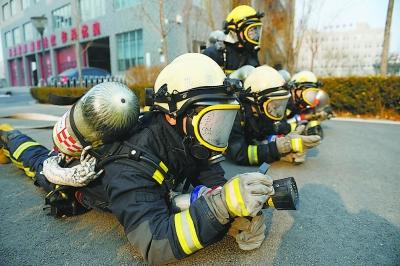 可視、聲音圖像視頻傳輸是消防頭盔新趨勢(shì)